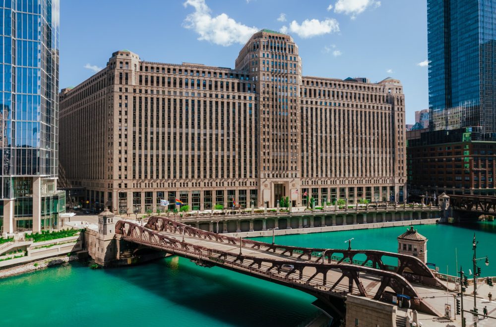 buildings on Chicago Riverwalk Architecture Tour
