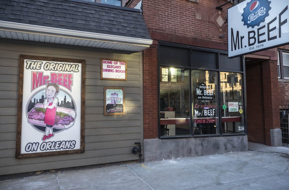 Outside of Mr Beef during the Chicago Food and Culture Tour