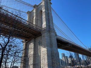 Side view of Manhattan Bridge on a sunny day in NYC