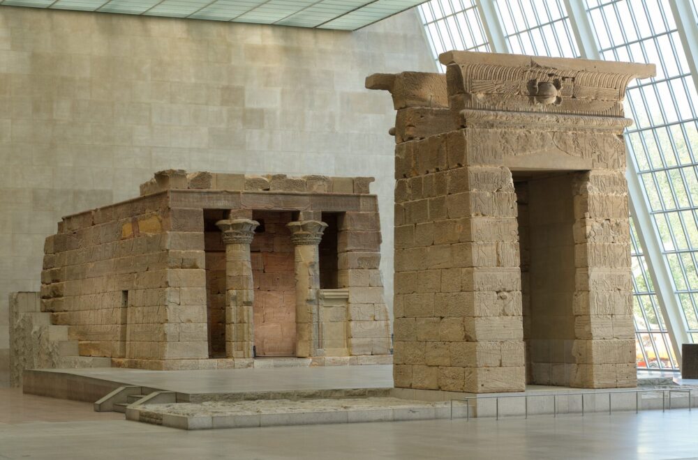 The Temple of Dendur in The Met