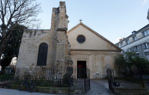 Saint-Julien-le-Pauvre in Latin Quarter of Paris_shutterstock