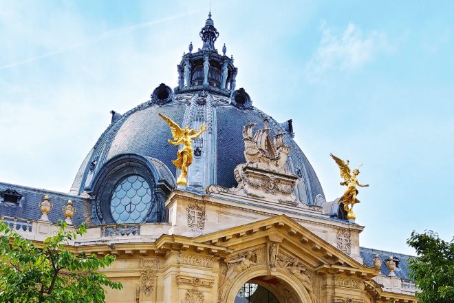 Champs-Élysées Walking Tour