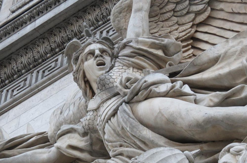 Arc de Triomphe Angel
