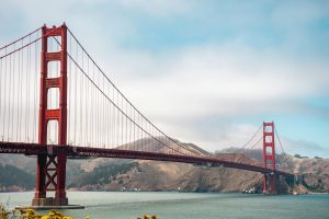 golden gate bridge on a cloudy day