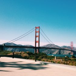 golden-gate-bridge-on-a-sunny-day-250×250